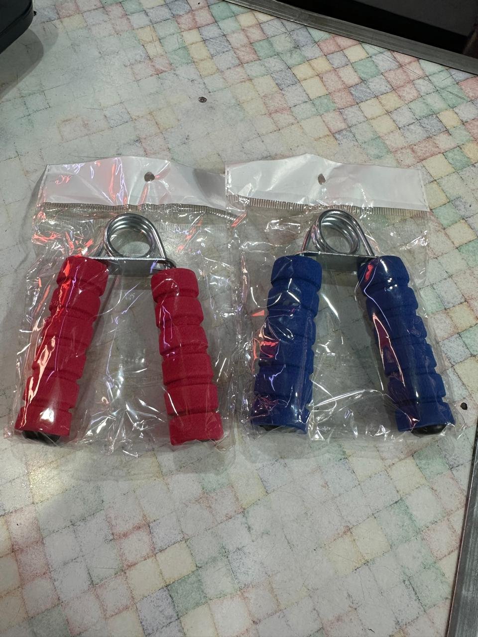 Heavy Hand Gripper Finger Rehabilitation Fitness Hand Exerciser Grip (pack of 2) (random colors) - Image 2