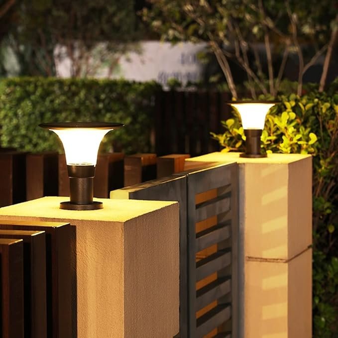 Solar Column Headlight Outdoor Waterproof Door Post Light Gate Light Garden Lawn Light Fence Post Light (1 PC)