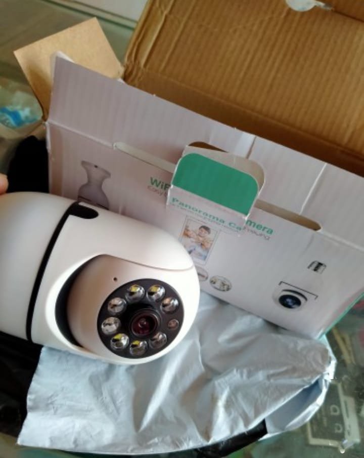 New Speed-X Bulb Camera 1080p Wifi 360 Degree Panoramic Night Vision Two-Way Audio Motion DetectionNew Speed-X Bulb Camera 1080p Wifi 360 Degree Panoramic Night Vision Two-Way Audio Motion Detection - Image 2