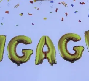 7 Letter Engaged - Golden Alphabet Foil Balloons