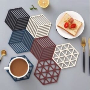 1PCS Multifunction Heat Resistant Silicone Mat Drink Cup Coasters Nonslip Pads Pot Holder Table Placemat Kitchen Accessories (random color)
