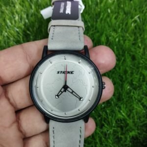 (simple design )strike Belt Watch Good Quality With Normal Box
