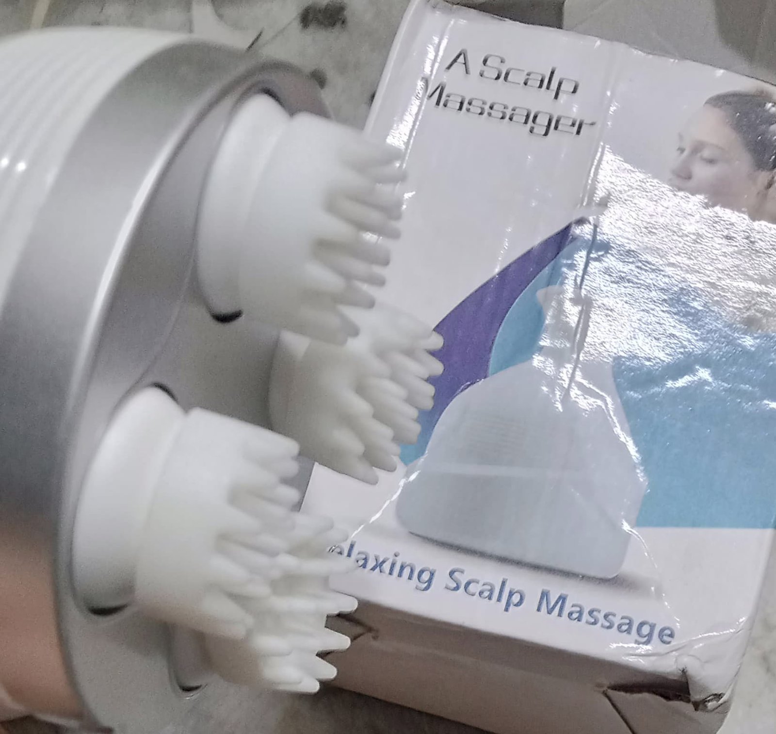 Scalp Massager, Electric Meridian Massage with 4 Moveable Massage Cluster, Rechargeable Portable Washable Head Massager to Relieve Fatigue and Hair Loss - Image 6