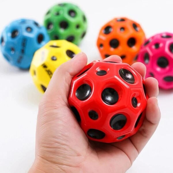 High Resilience Hole Ball Soft Bouncy Ball Anti-fall Moon Shape Porous Bouncy Ball Kids Indoor Outdoor Toy Kids Adults Soft Pu Foam Anti-stress Moon Shape Porous Bouncy Space Balls High Bouncing Moon Stress Ball (random color) - Image 5