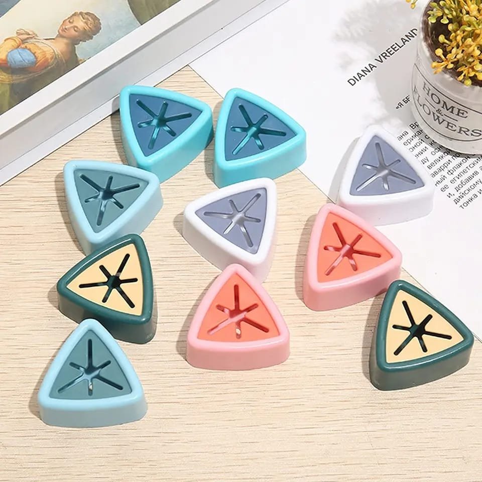 (Pack of 4) Towel And Rag Storage Plug Punch Free Towel Plug Holder Kitchen Bathroom Triangle Towel Plug Holder/ Bathroom Organizer Self Adhesive Wall Mount Push in Hook (Random color) - Image 4
